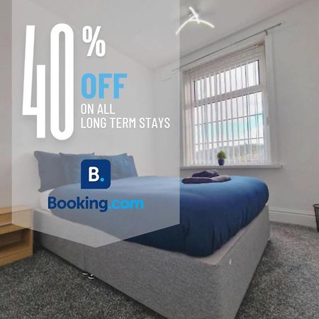 Stylish 4 Double Bedroom House In Bradford, Views Of Hillside And Parking Shipley  Dış mekan fotoğraf